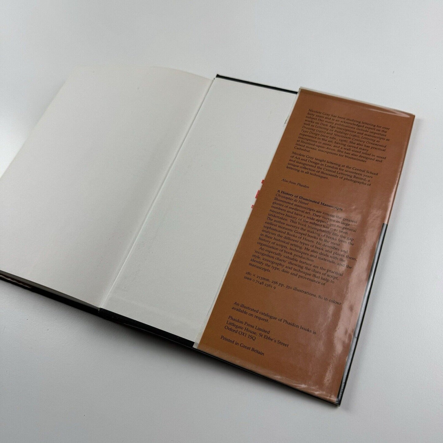 A History of Lettering by Nicolete Gray | Phaidon, 1986