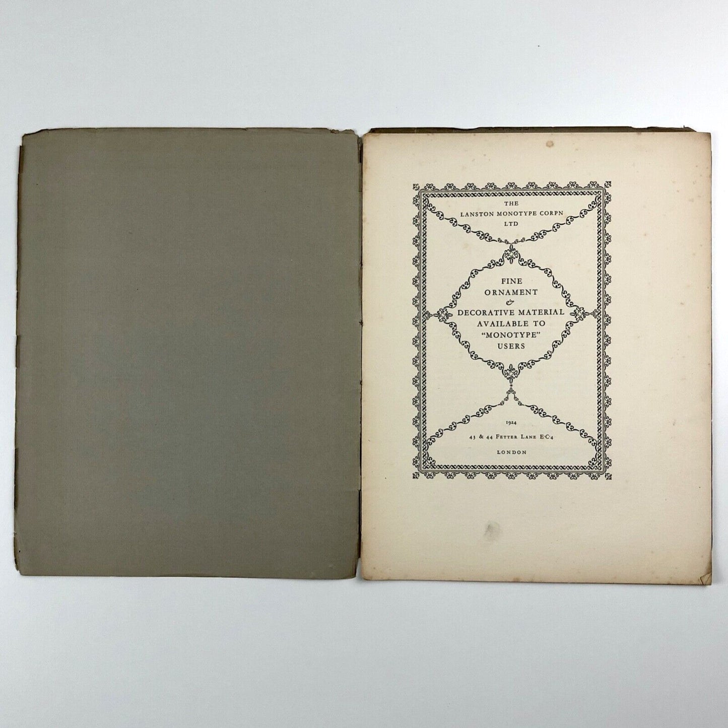 Monotype Flower Decorations type specimen booklet | Lanston Monotype, 1924