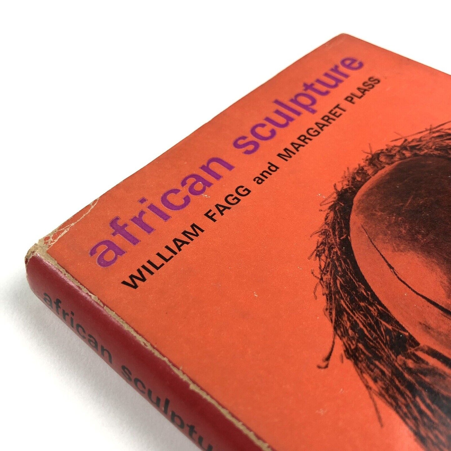 African sculpture. An anthology by William Fagg and Margaret Plass | Dutton Vista Picturebook, 1964