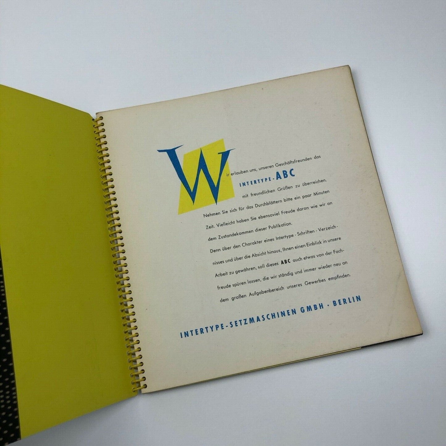 Intertype-ABC | Intertype-Setzmaschinen GMBH type specimen booklet, undated presumed to date from 1950s | Bodoni, Garamond, Futura etc