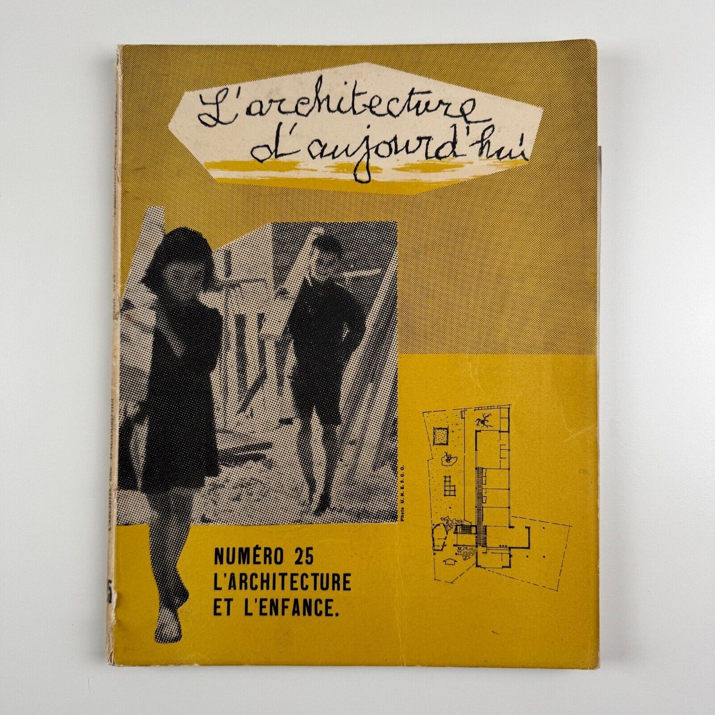 L'architecture d’aujourd’hui. L’architecture et l’enfance. No. 25, August 1949 | Ascoral des Jeaunes. Le Corbusier connection
