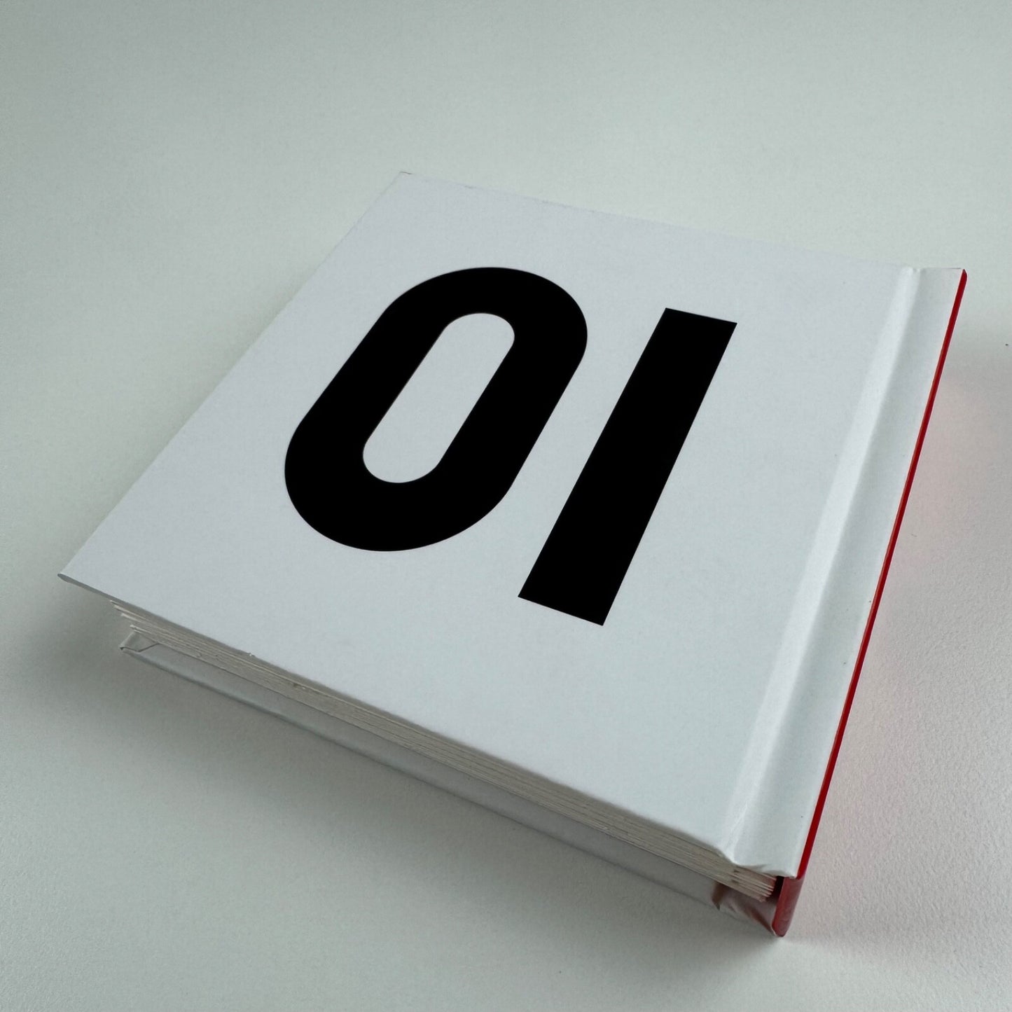 10 Pop-Up by Marion Bataille. 3D pop up book. First American edition in slipcase | Roaring Book Press, 2011