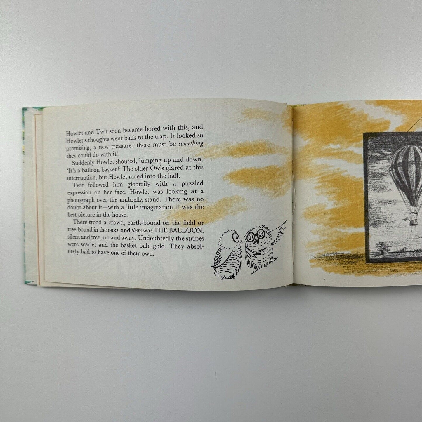 Twit and Howlet and the Balloon, by Barbara Jones | Longman Young Books, 1970 | First edition