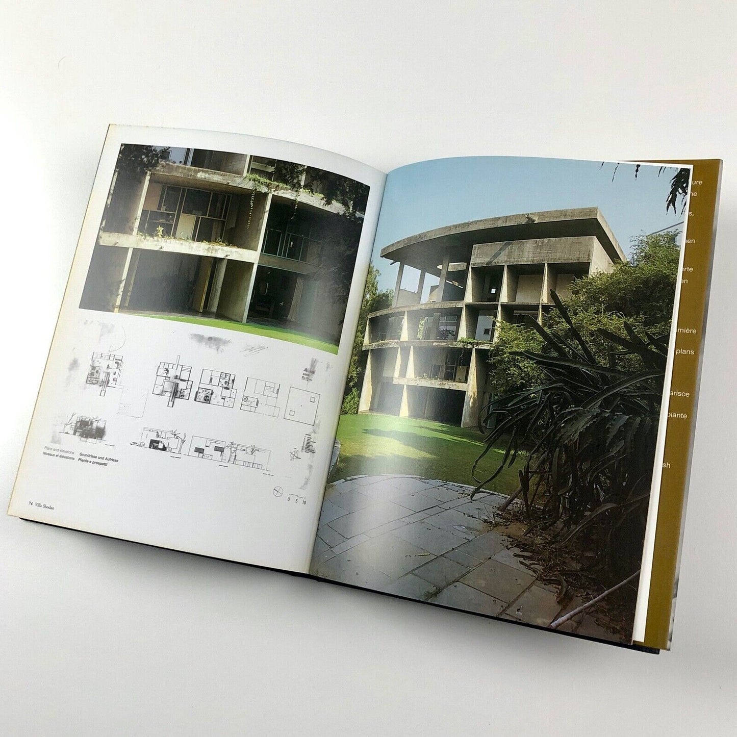 Le Corbusier | Edited by Paco Asensio | teNeues / LOFT Publications, 2003