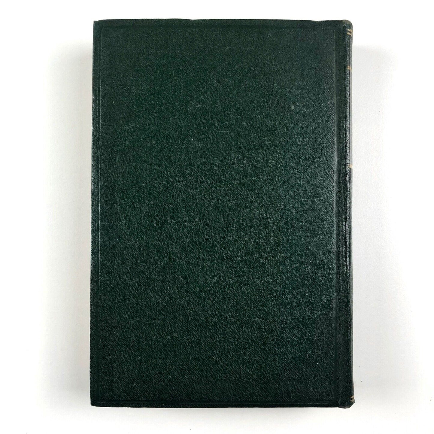 Handbook of Window Display, William Nelson Taft | 1st Edition 2nd Impression, McGraw-Hill Book Company, New York, 1926