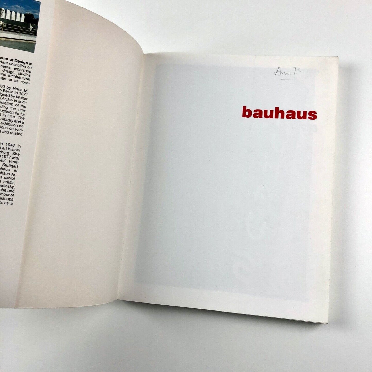Bauhaus 1919-1933 | Bauhaus-Archiv Museum | Magdalena Droste 1990