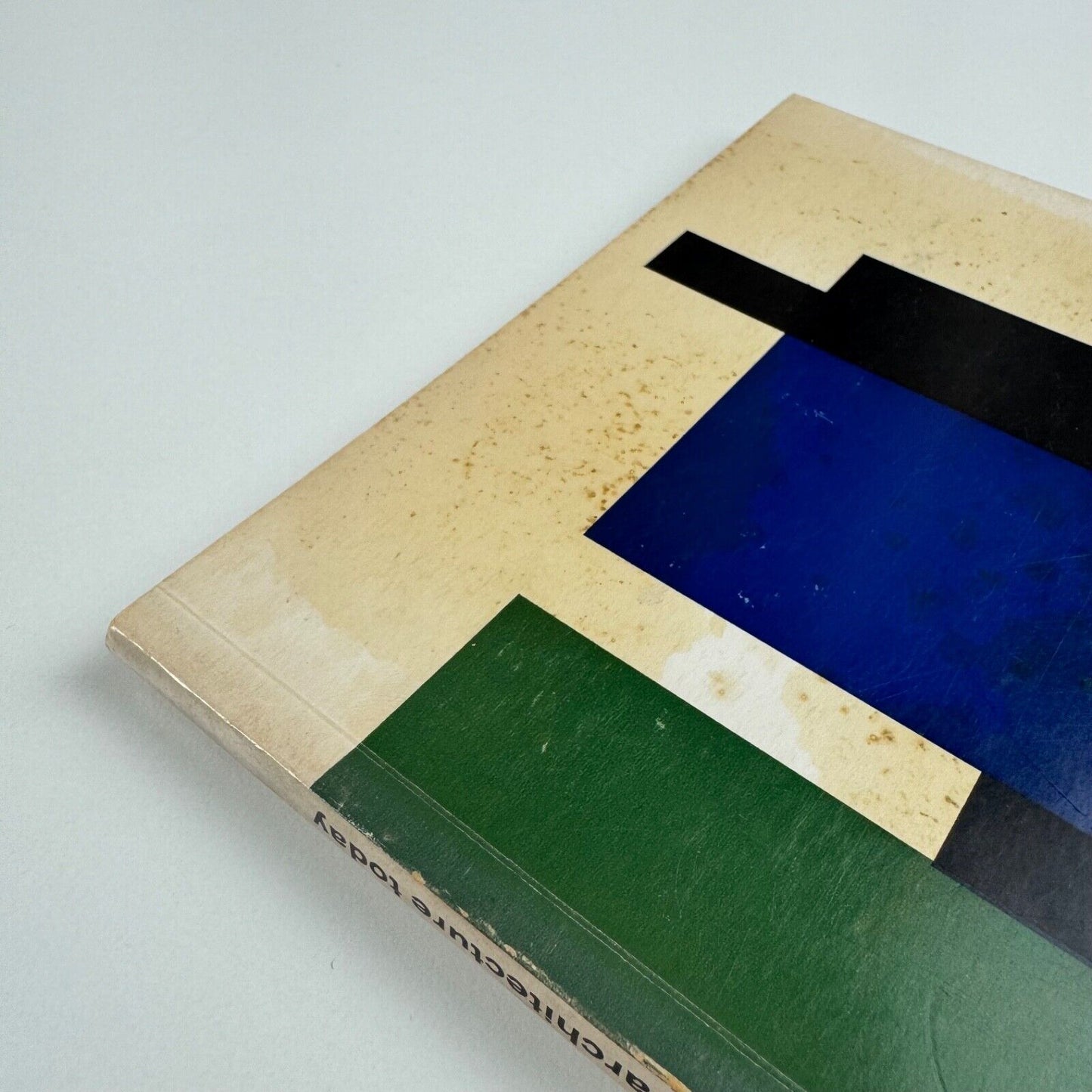 architecture today. Catalogue to accompany the exhibition organised jointly by the Arts Council and Royal Institute of British Architects in 1961