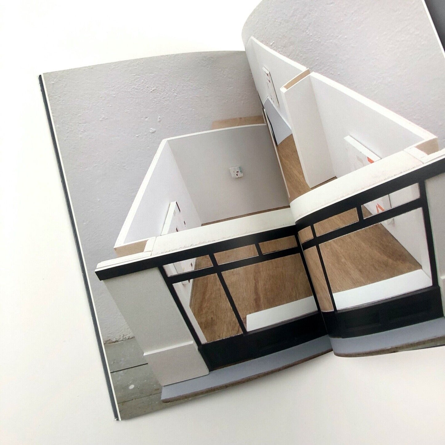 Roberto Caracciolo | Galerie Blancpain Stepczynski Geneva 2004 catalogue