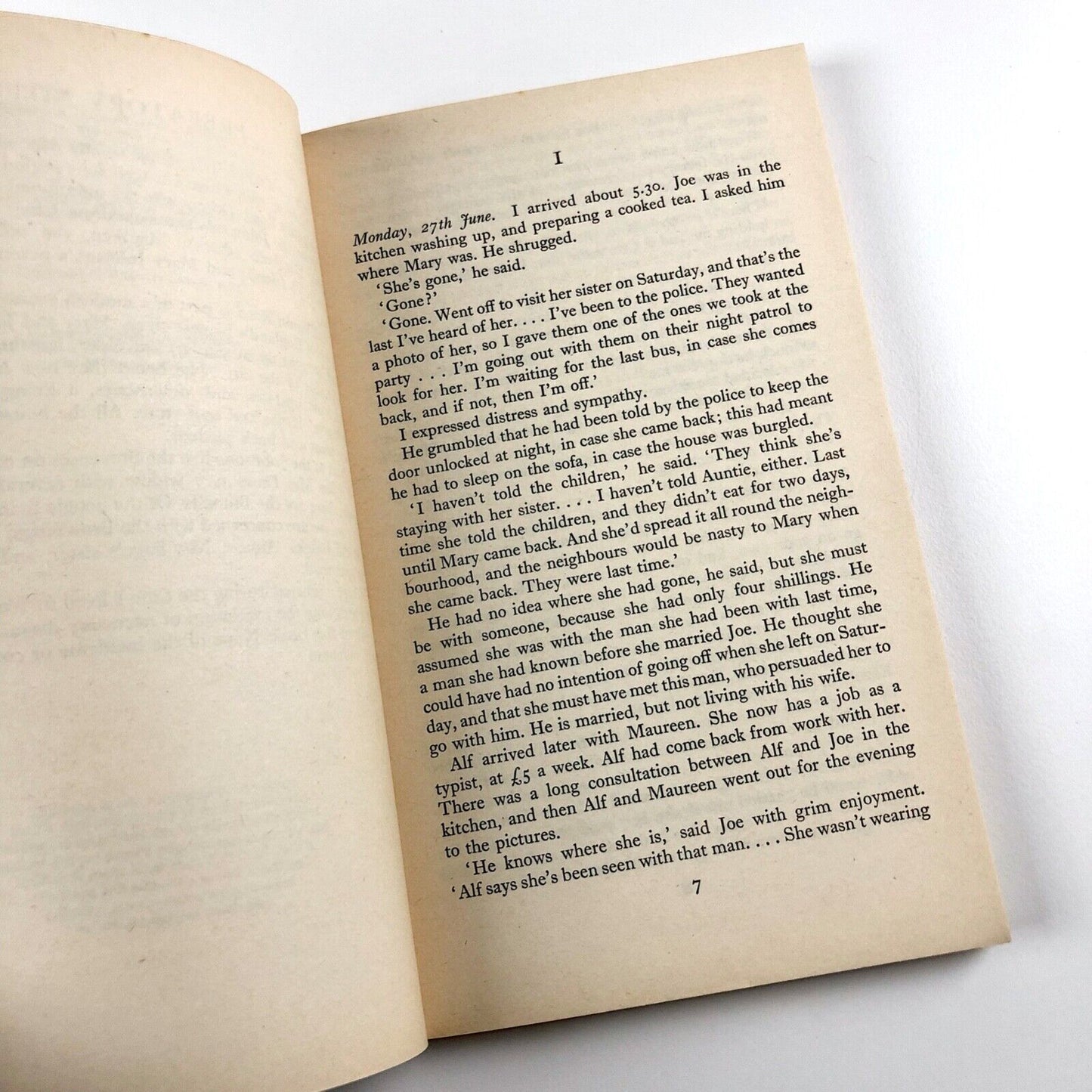 Wellington Road by Margaret Lassell | Penguin Books, 1966