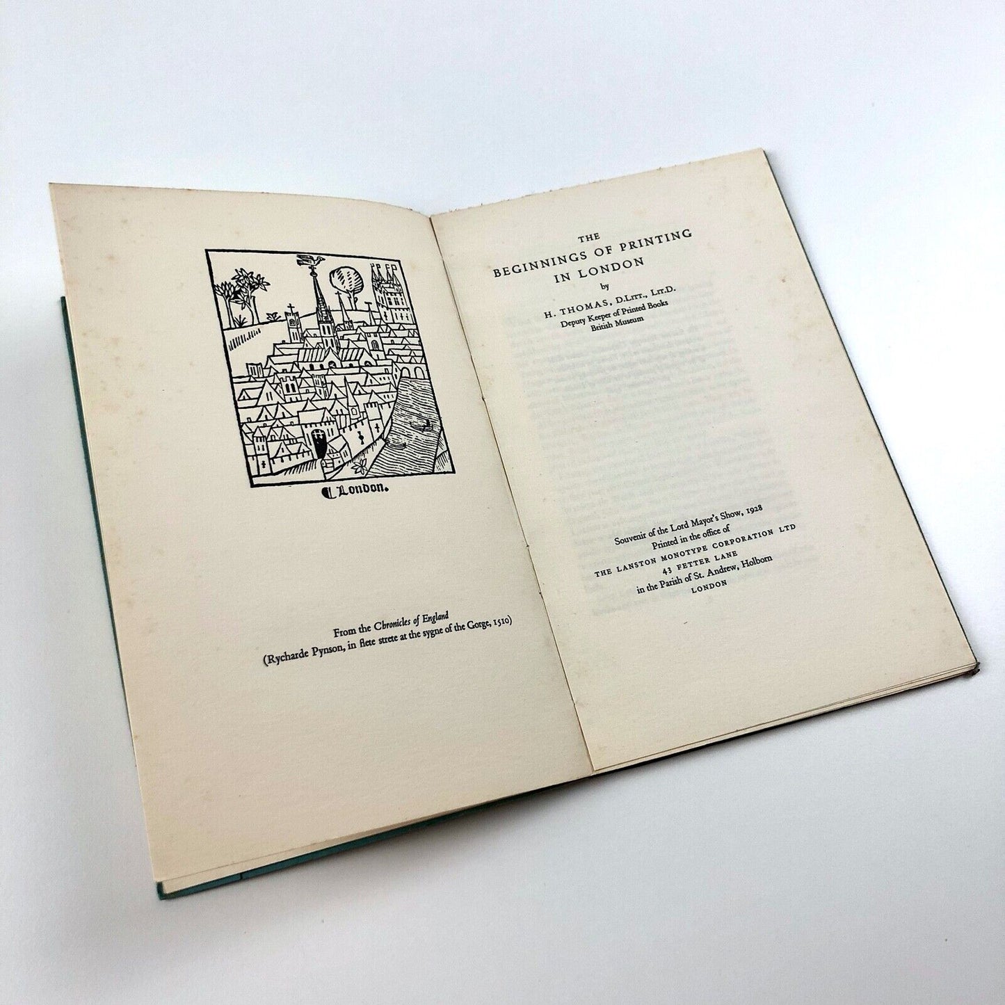 The Beginnings of Printing in London by H. Thomas, 1928 | Printed as a souvenir of the Lord Mayor’s Show of 1928 in the offices of Lanston Monotype Corporation Ltd | The booklet is believed to have been designed by Stanley Morison