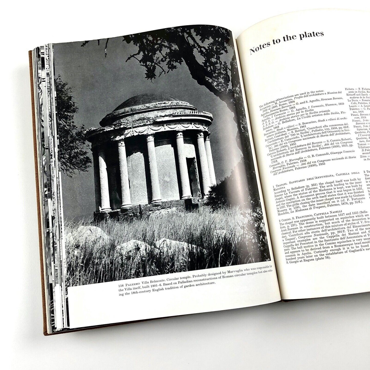 Sicilian Baroque by Anthony Blunt | Photos by Tim Benton | Weidefeld & Nicolson, 1968