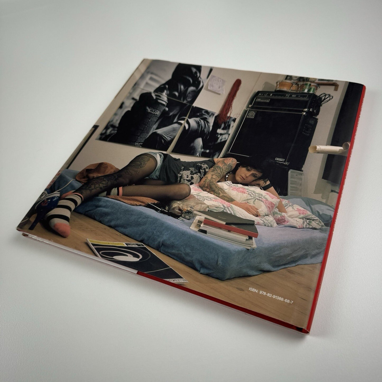 Crispin Gurholt. Live Photo | Lillehammer Kunstmuseum exhibition catalogue, 2012