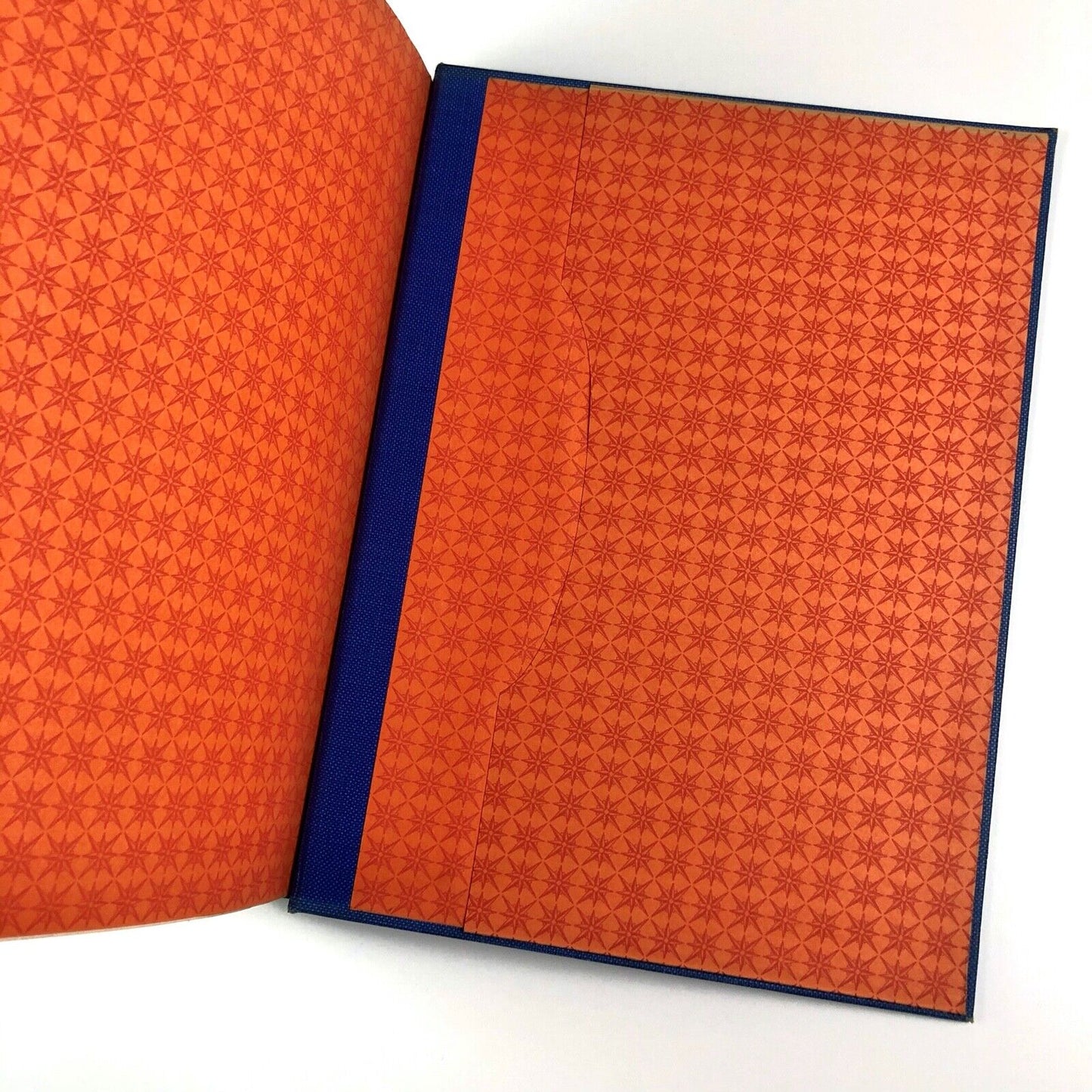 Ludlow Typefaces. A Specimen Book of Matrix Fonts | Published by Martin J. Slattery