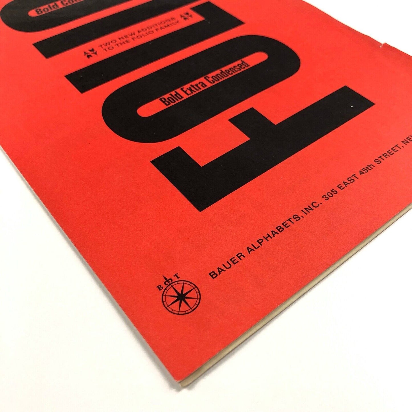 Folio Bold Extra Condensed / Italic | Bauer Alphabets Inc, type specimen leaflet