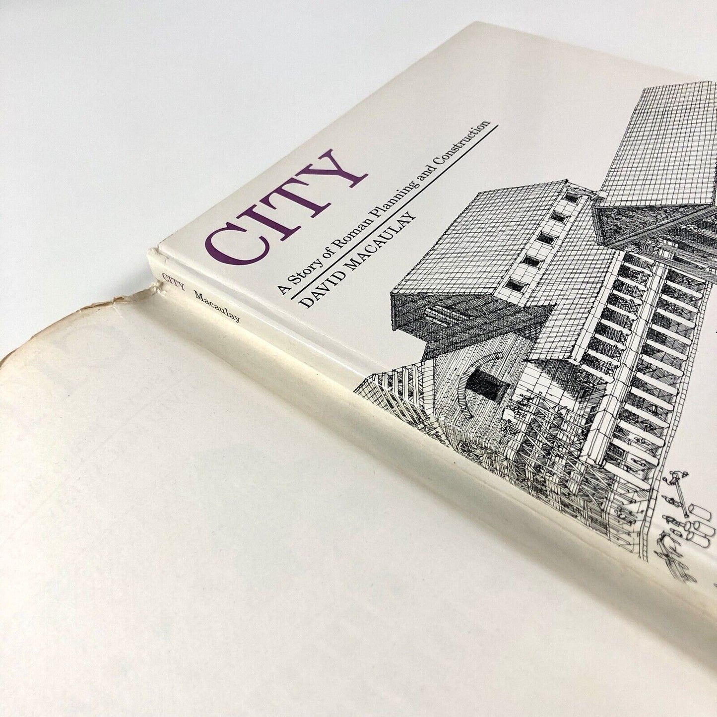 City: A Story of Roman Planning and Construction | David Macaulay, 1975
