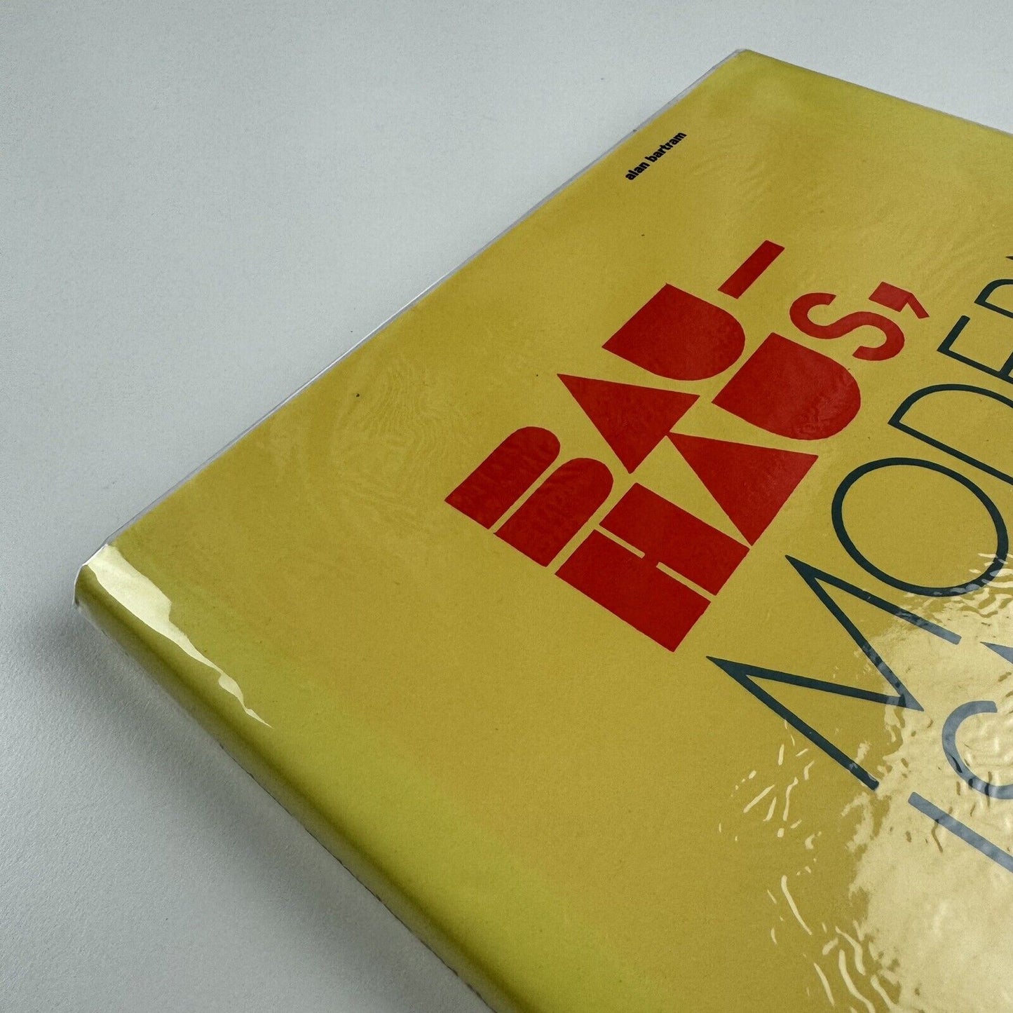 Bauhaus, modernism & the illustrated book by Alan Bartram | British Library, 2004