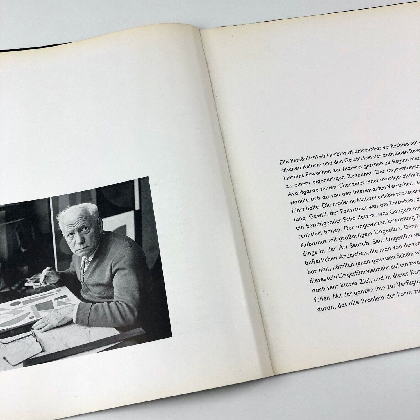 Auguste Herbin ein Ausschnitt aus seinem Schaffen by Léon Degand | Basler Druck- und Verlagsanstalt, 1955