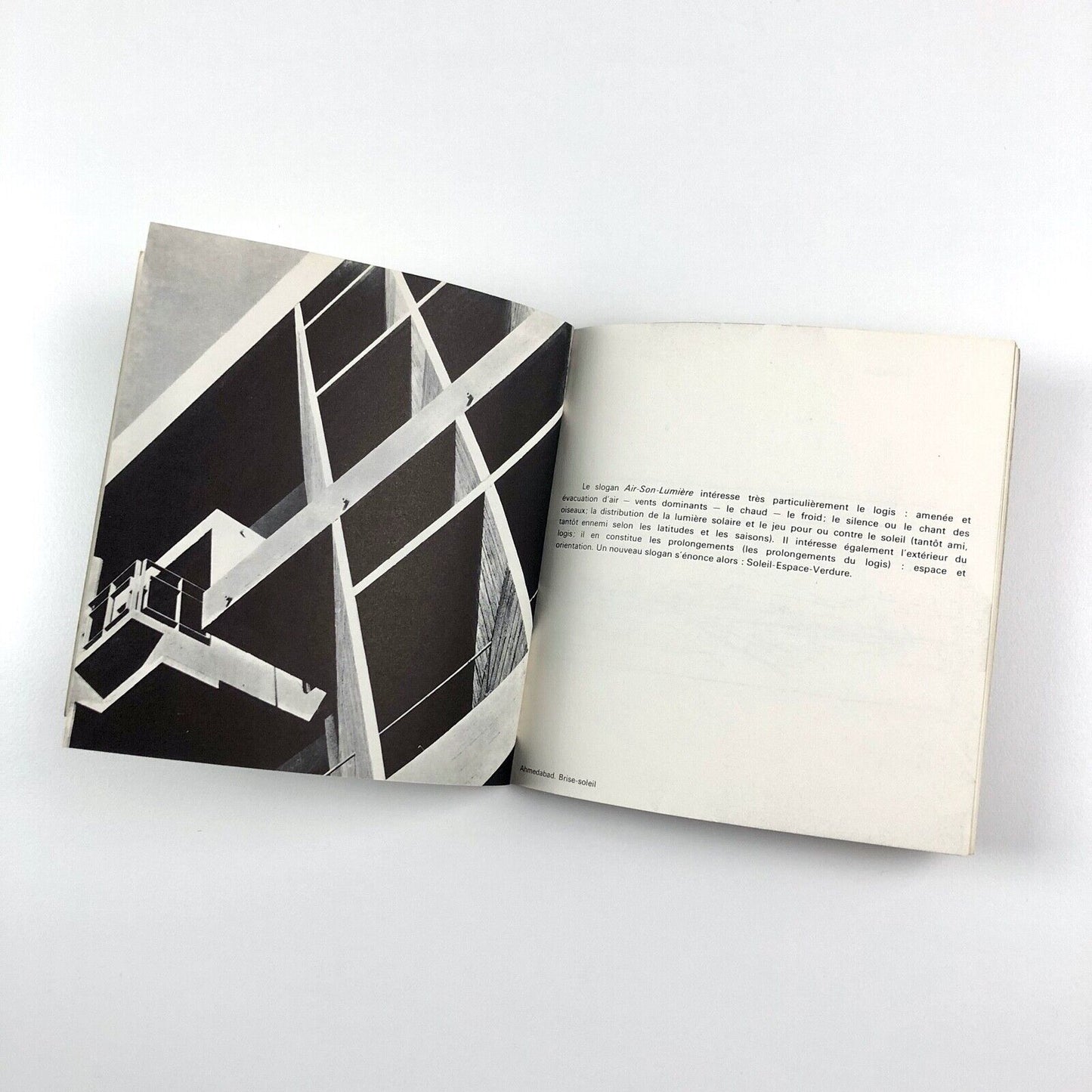 Le Corbusier. Une oevre. Un combat. Un homme exhibition 1966 Lucien Hervé