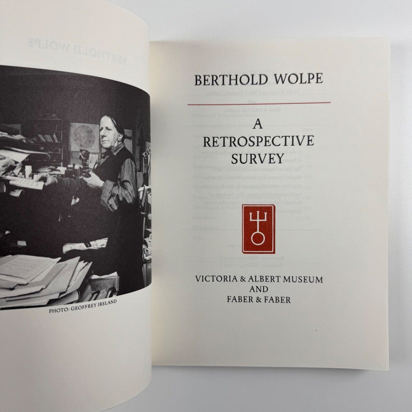 Berthold Wolpe. A retrospective survey | Victoria & Albert Museum and Faber & Faber, 1980