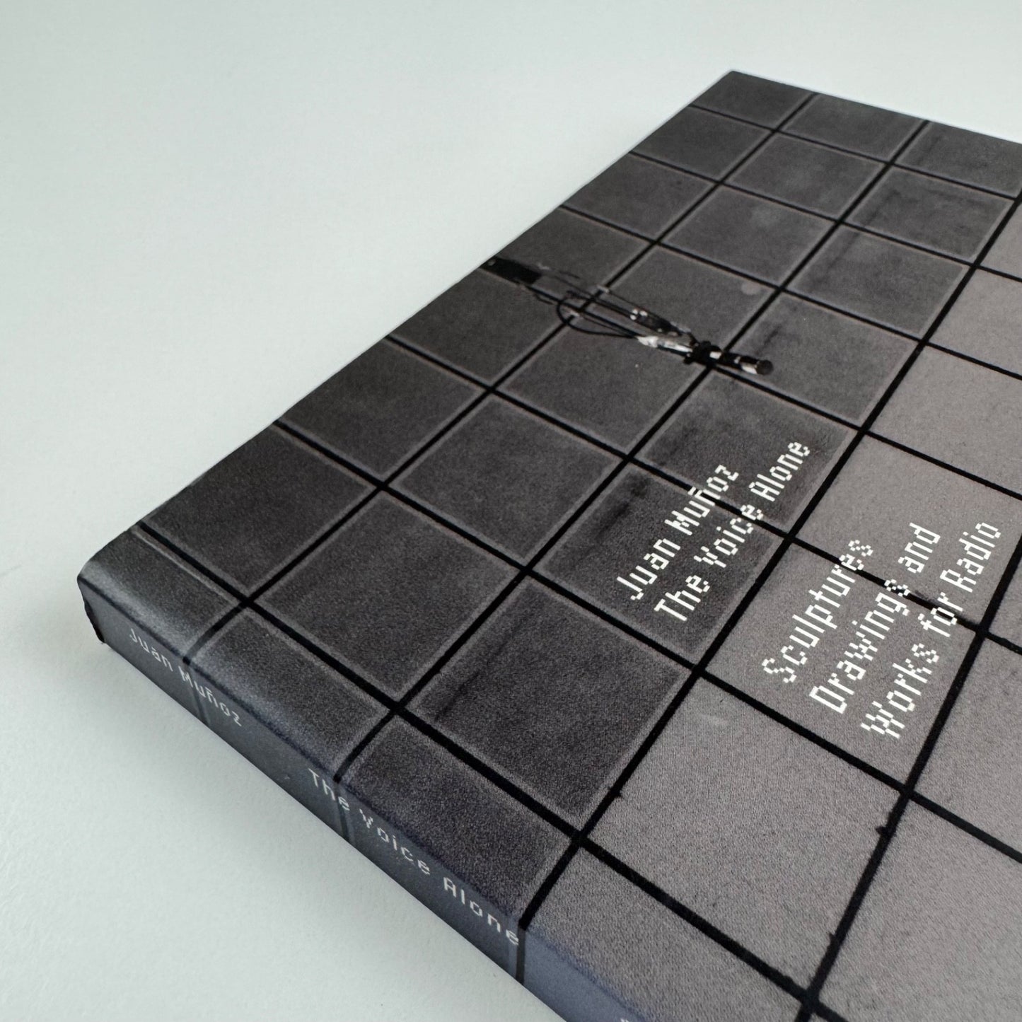 Juan Muñoz. The Voice Alone. Sculptures Drawings and Works for Radio. | Casa Encendida, 2005
