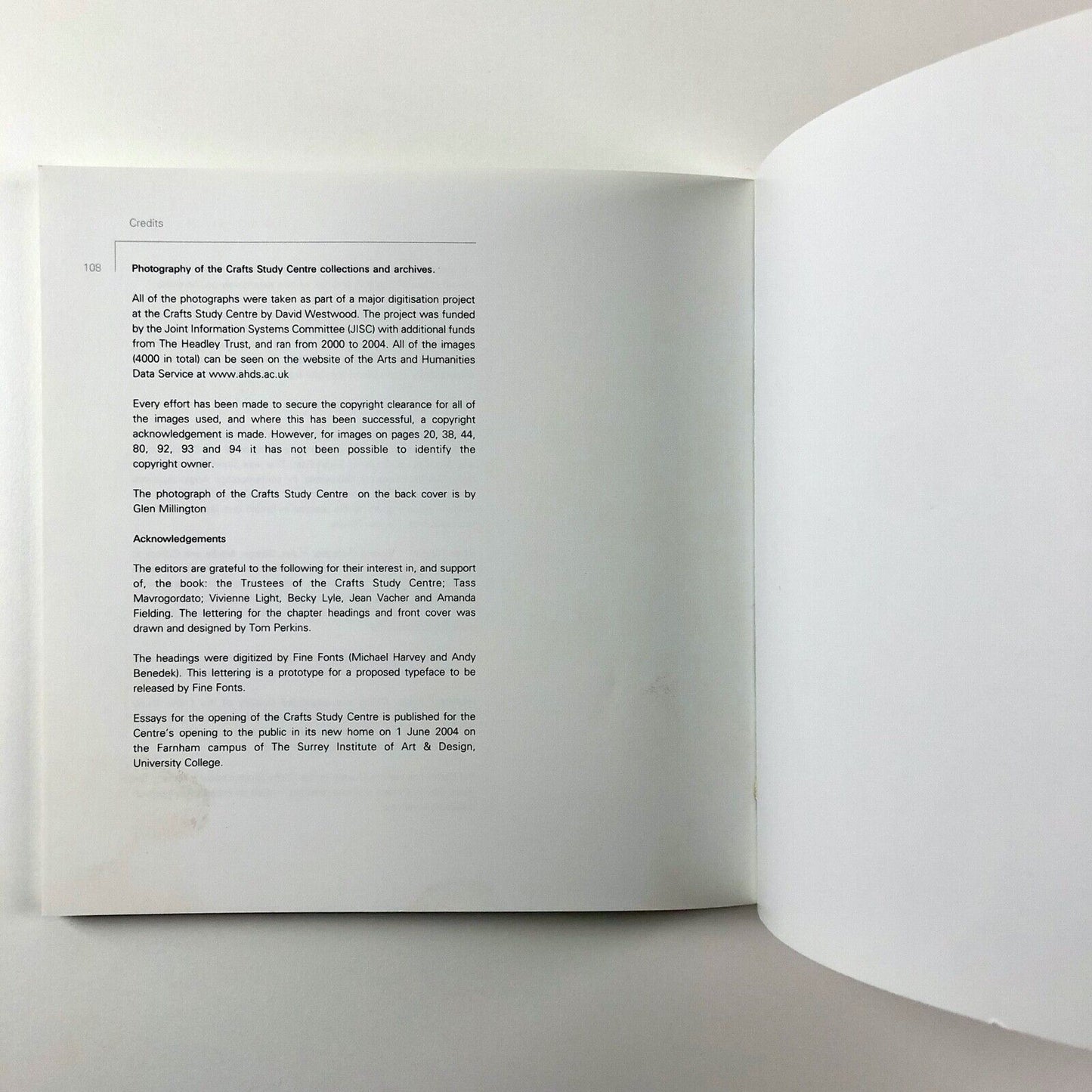 Crafts Study Centre. Essays for the Opening, 2004 | Editors Simon Olding, Pat Carter