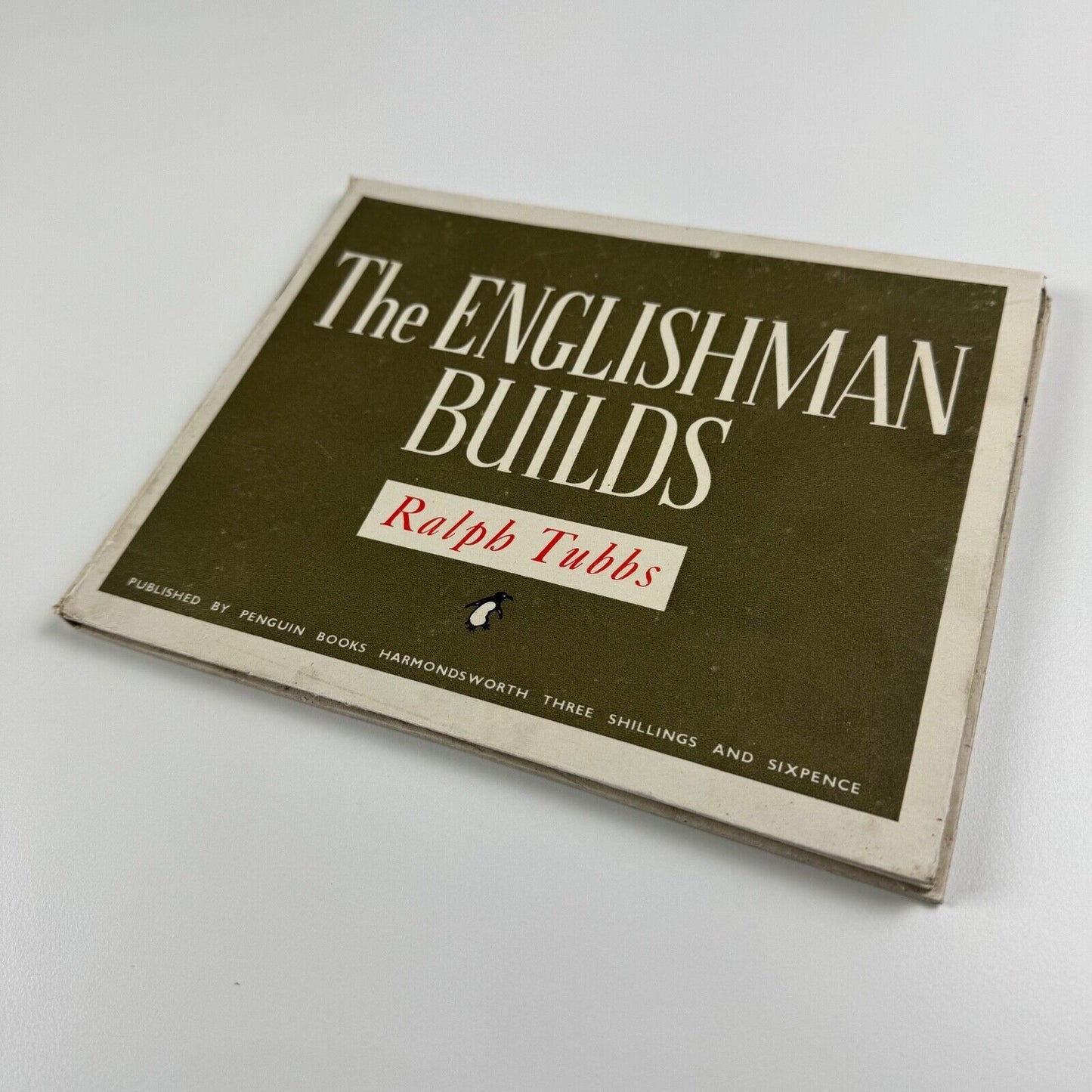 The Englishman Builds by Ralph Tubbs | Penguin Books, 1945