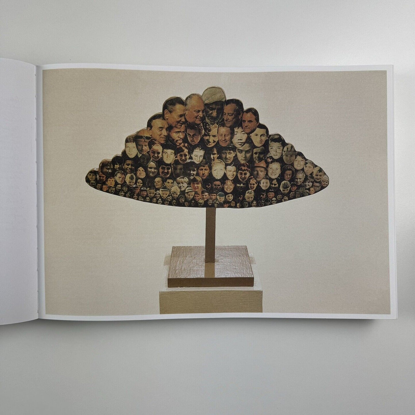 The Palace of Projects of Ilya / Emilia Kabakov, 2001