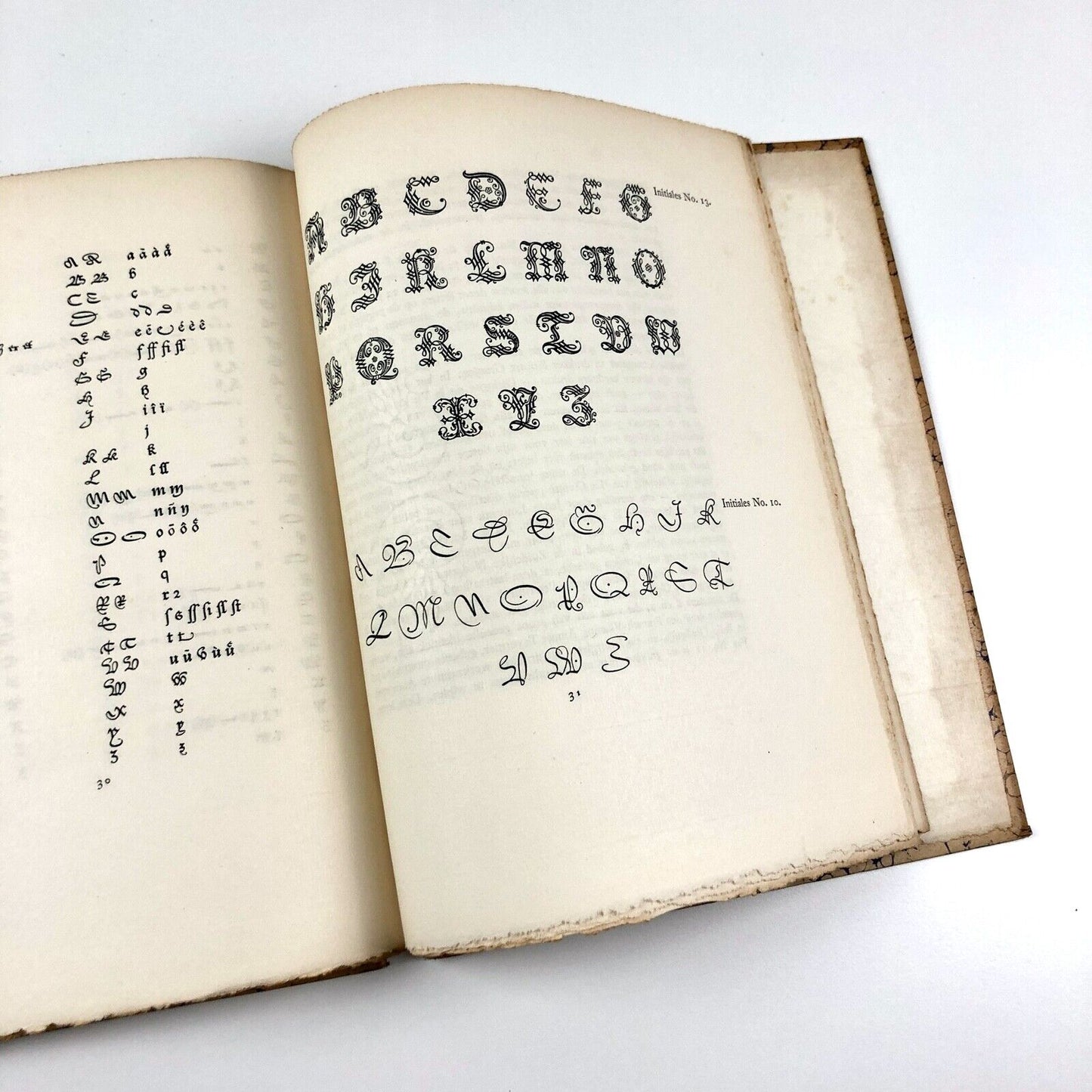 Les Caractères de Civilité Spécimens des Lettres Françoises | Published by Johannes Enschedé en Zonen, Haarlem, 1926