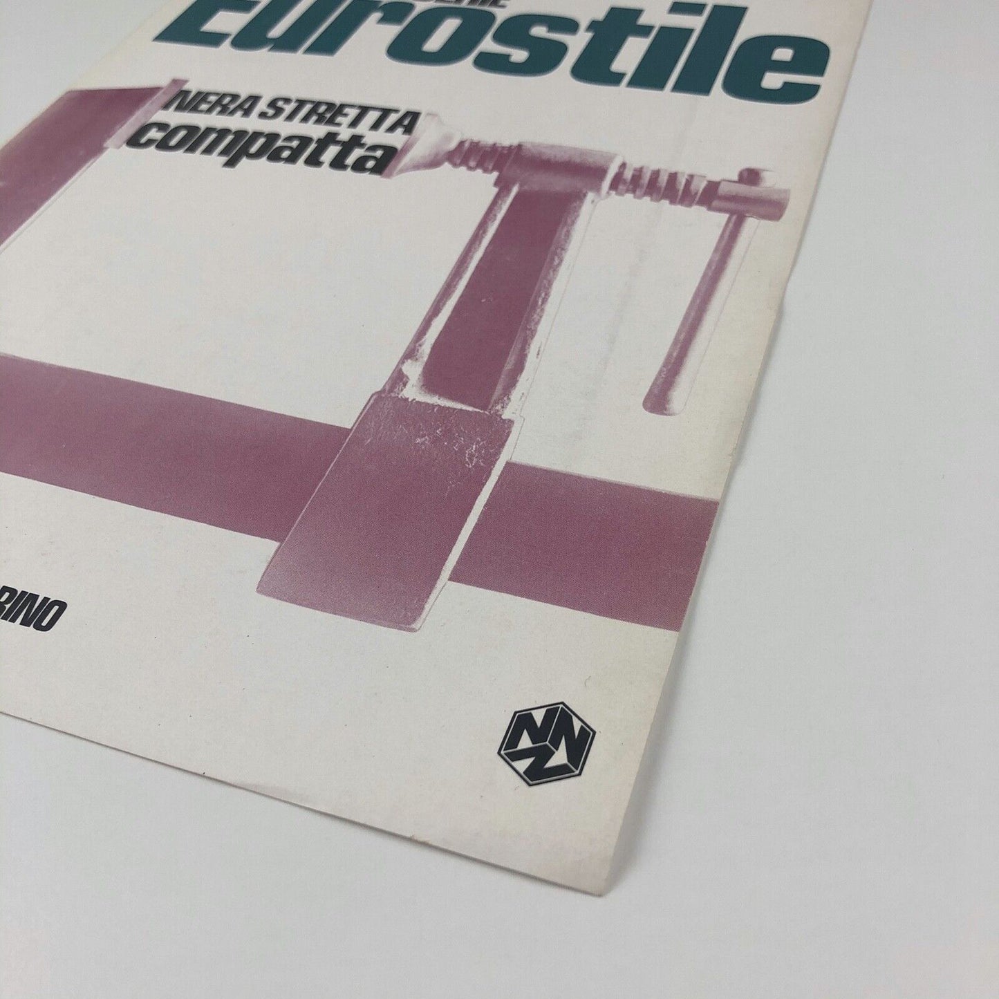 Nuova Serie Eurostile Nera Stretta compatta, Società Nebiolo | Type specimen leaflet | Aldo Novarese