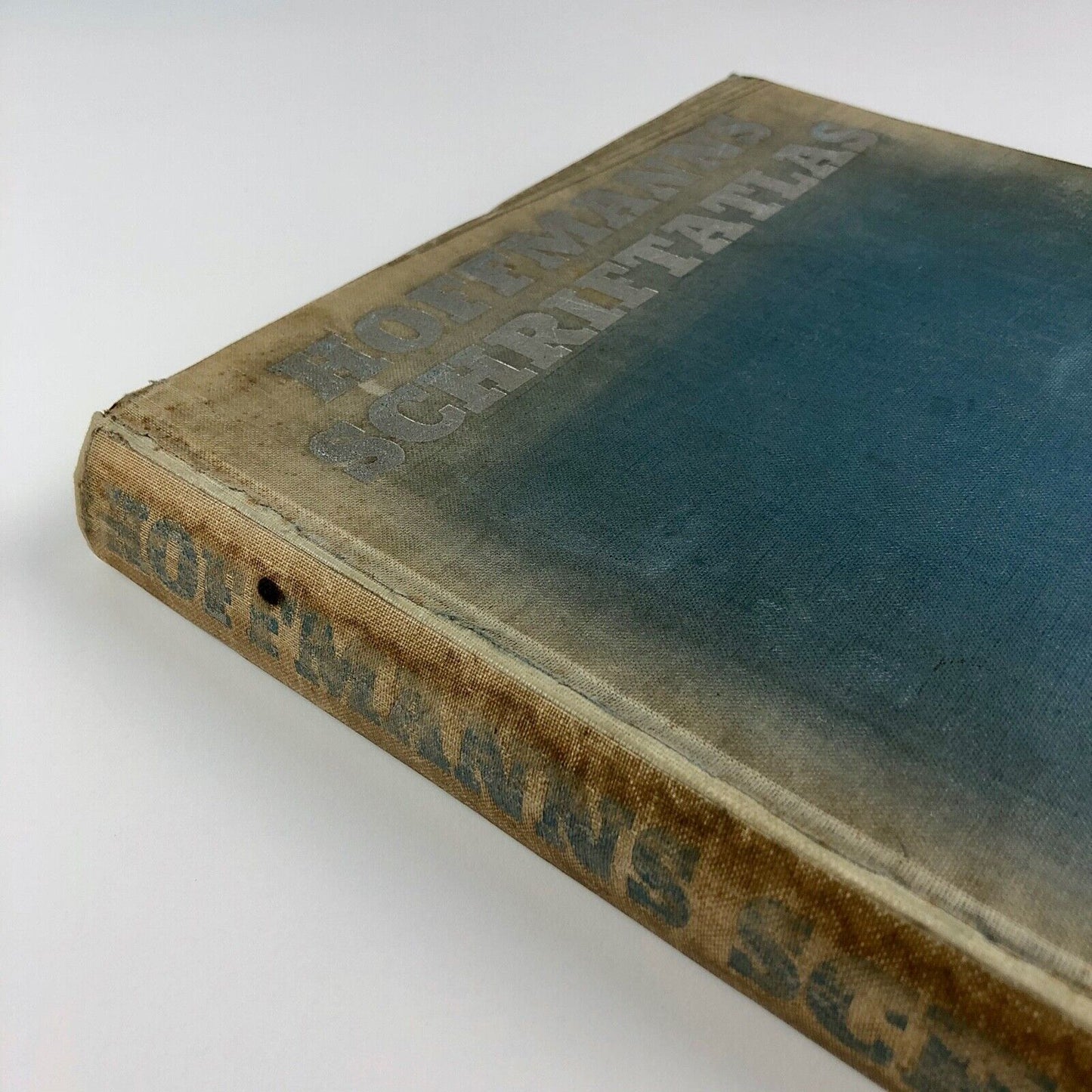 Hoffmanns Schriftatlas 1930 type specimen book by Herbert Hoffmann