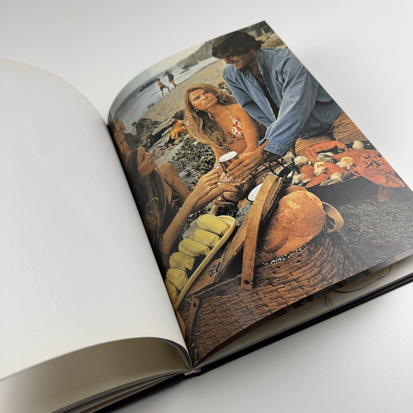 John Currin by Kazunari Hattori and Tomoko Shikaumi | Taka Ishii Gallery, Tokyo, 2002