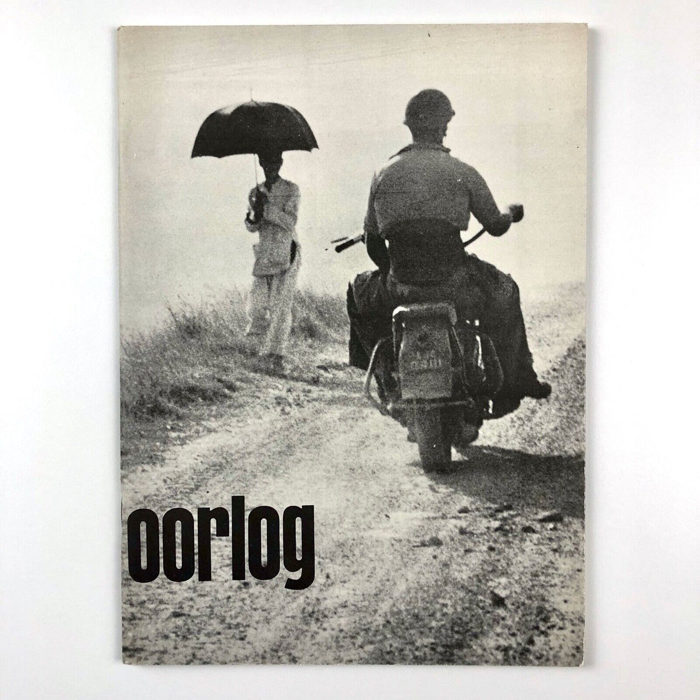 Mensen in de Oorlog | Photos by Robert Capa | Stedelijk Museum 1962