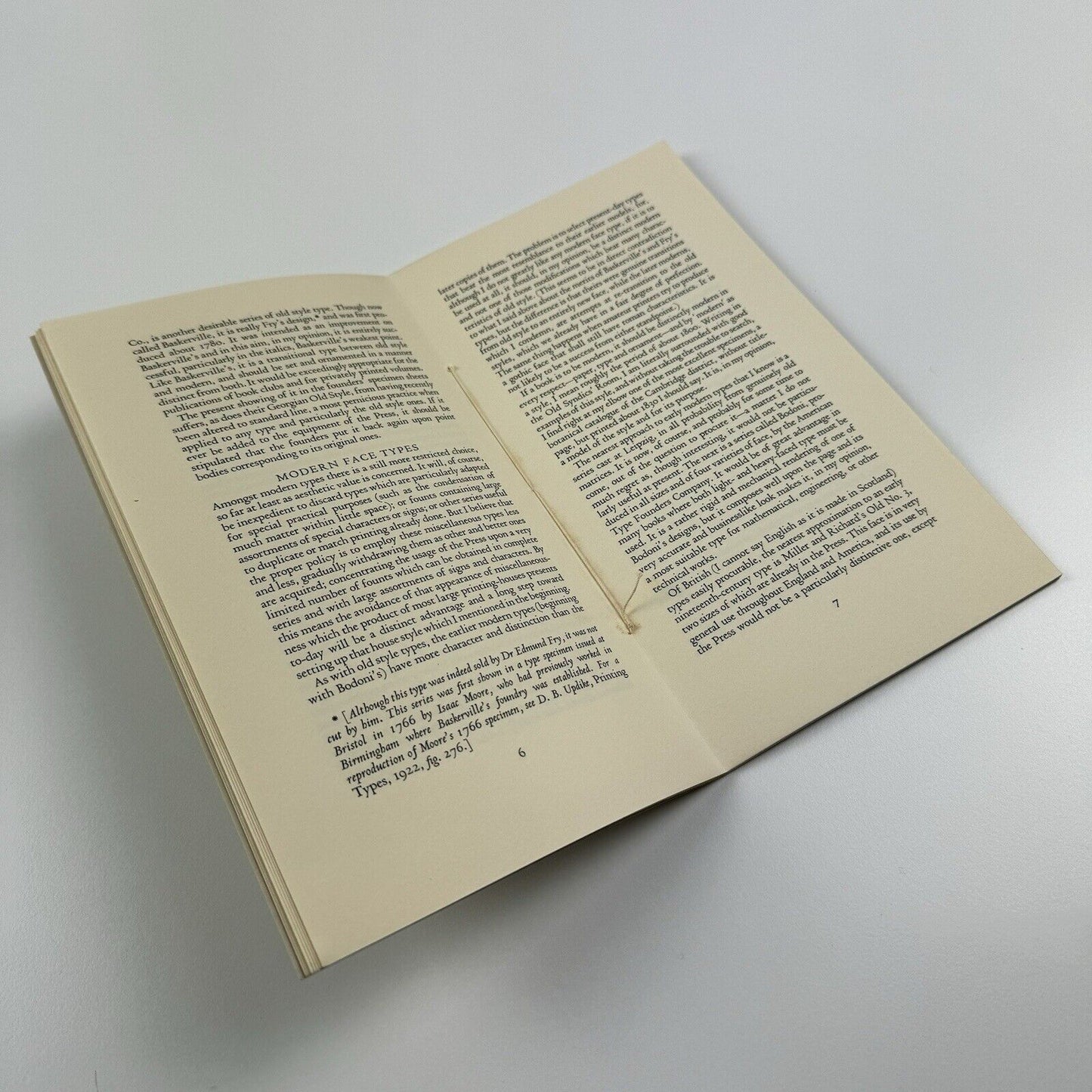 Report on the Typography of Cambridge University Press | Bruce Rogers | Wynkyn de Worde Society, 1968