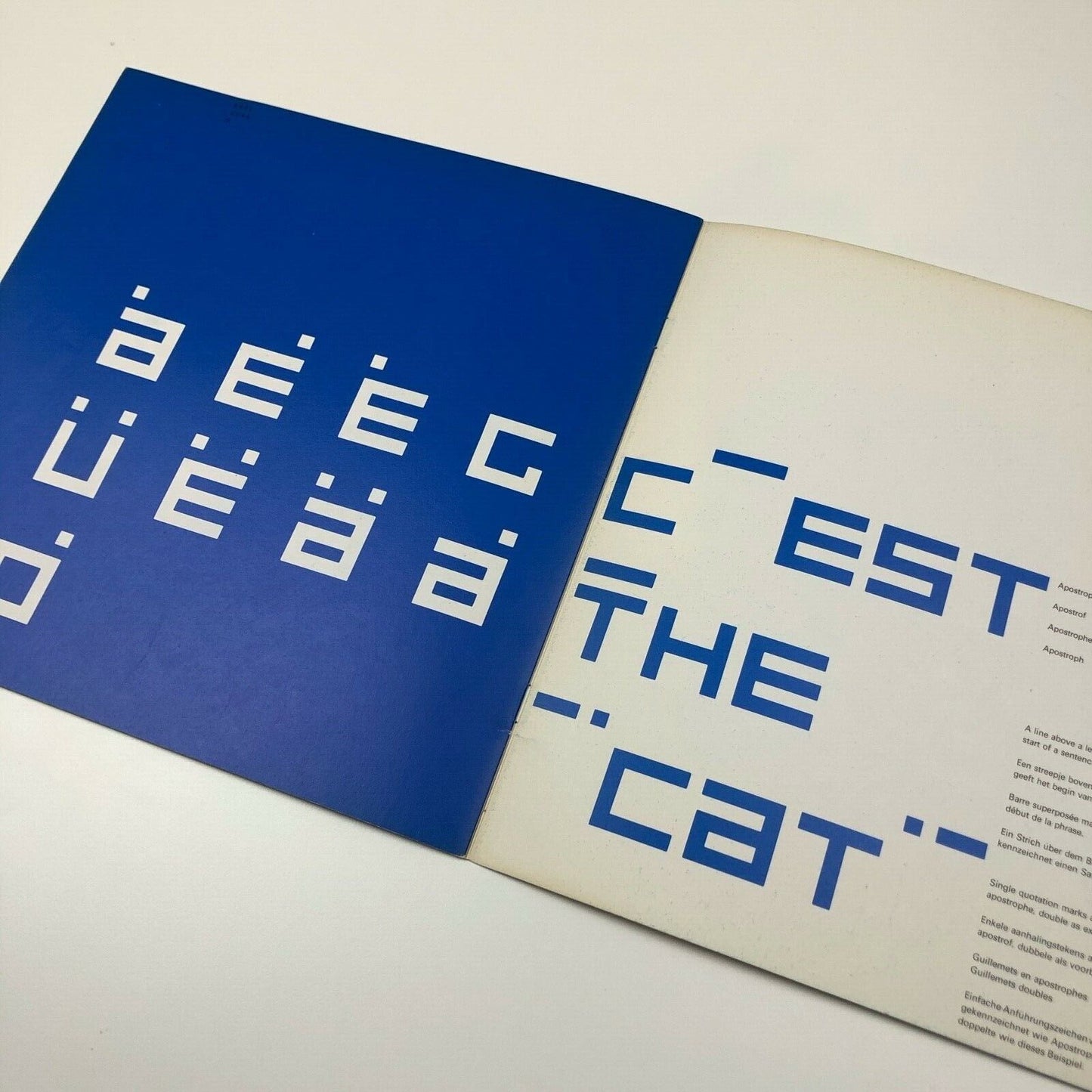 Quadrat Prints | An overview of the 'Alphabet' typeface designed by Timothy Epps, ed. Pieter Brattinga 1970