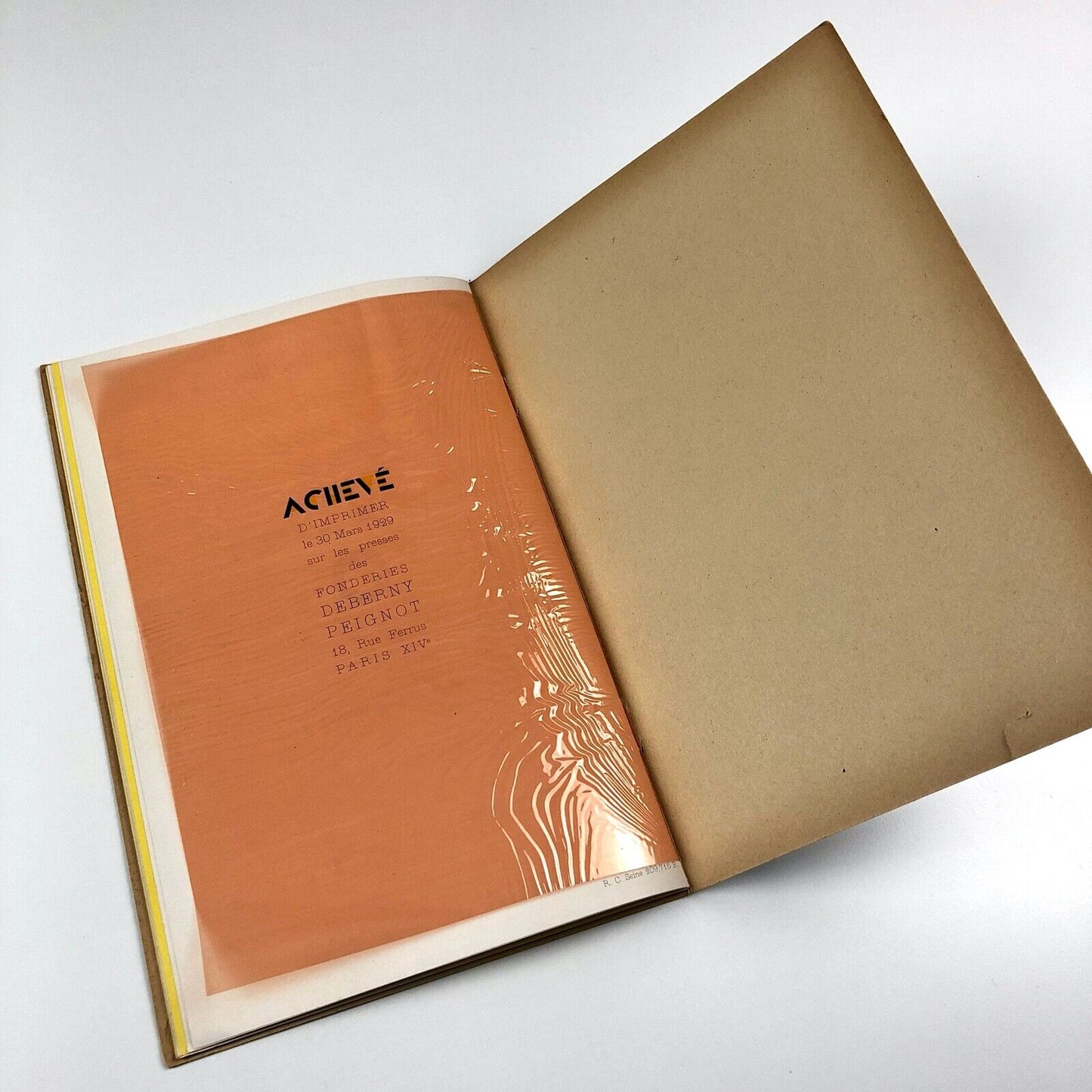 Bifur font – type specimen brochure | Fonderies Deberny Peignot, 1929 Cassandre