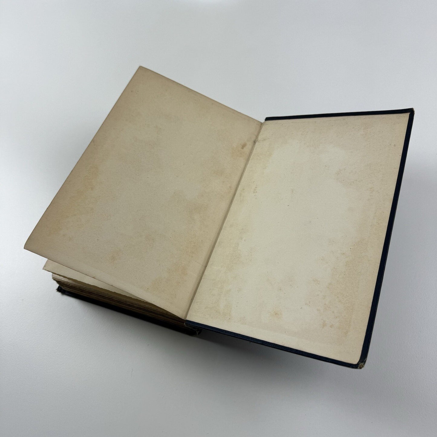 Old Picture Books by Alfred W. Pollard | William Charles Copperthwaite signature | Methuen & Co, 1902