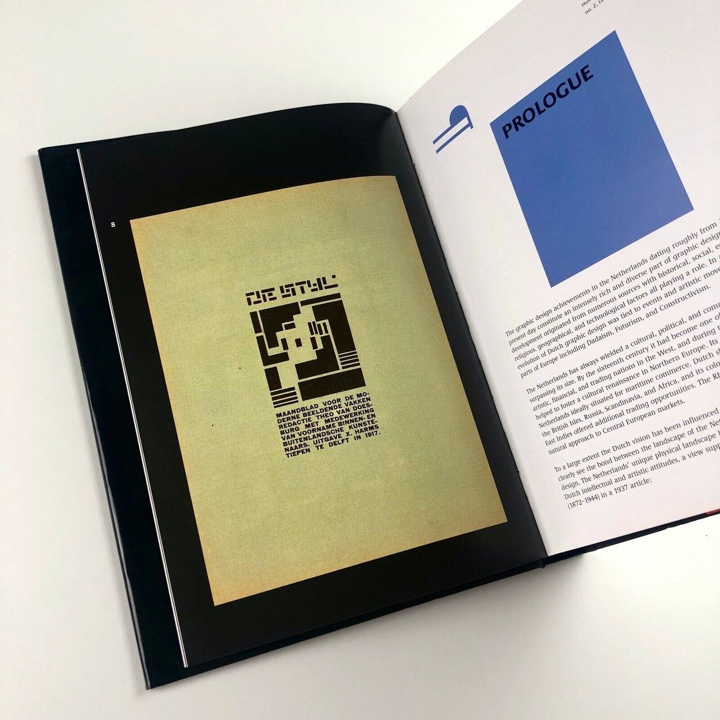 Dutch Graphic Design: A Century of Innovation | Alston W Purvis & Cees W De Jong | Thames & Hudson, 2006