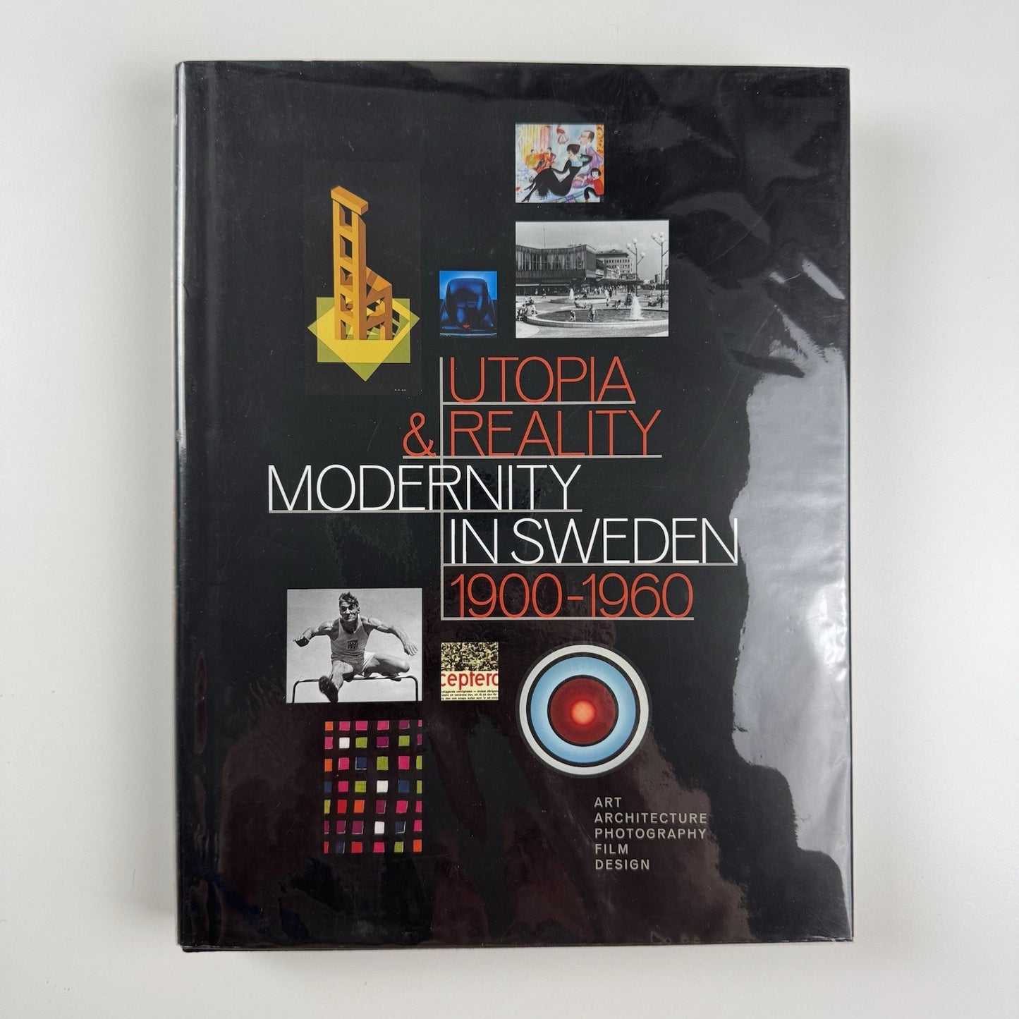 Utopia & Reality. Modernity in Sweden 1900-1960 Bard Graduate Center 2002