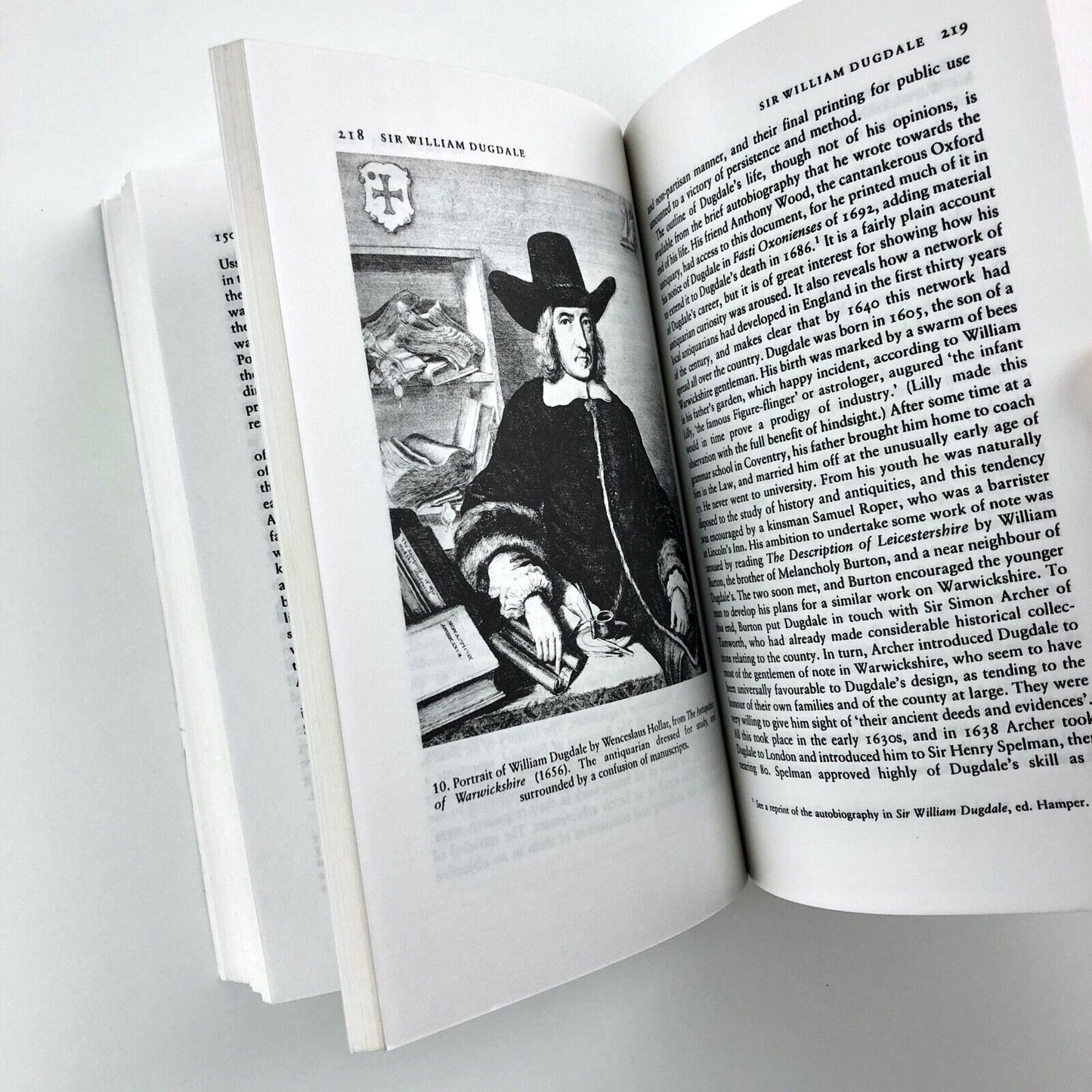 The Trophies of Time: English Antiquarians of The Seventeenth Century by Graham Parry | Oxford University Press, 2007