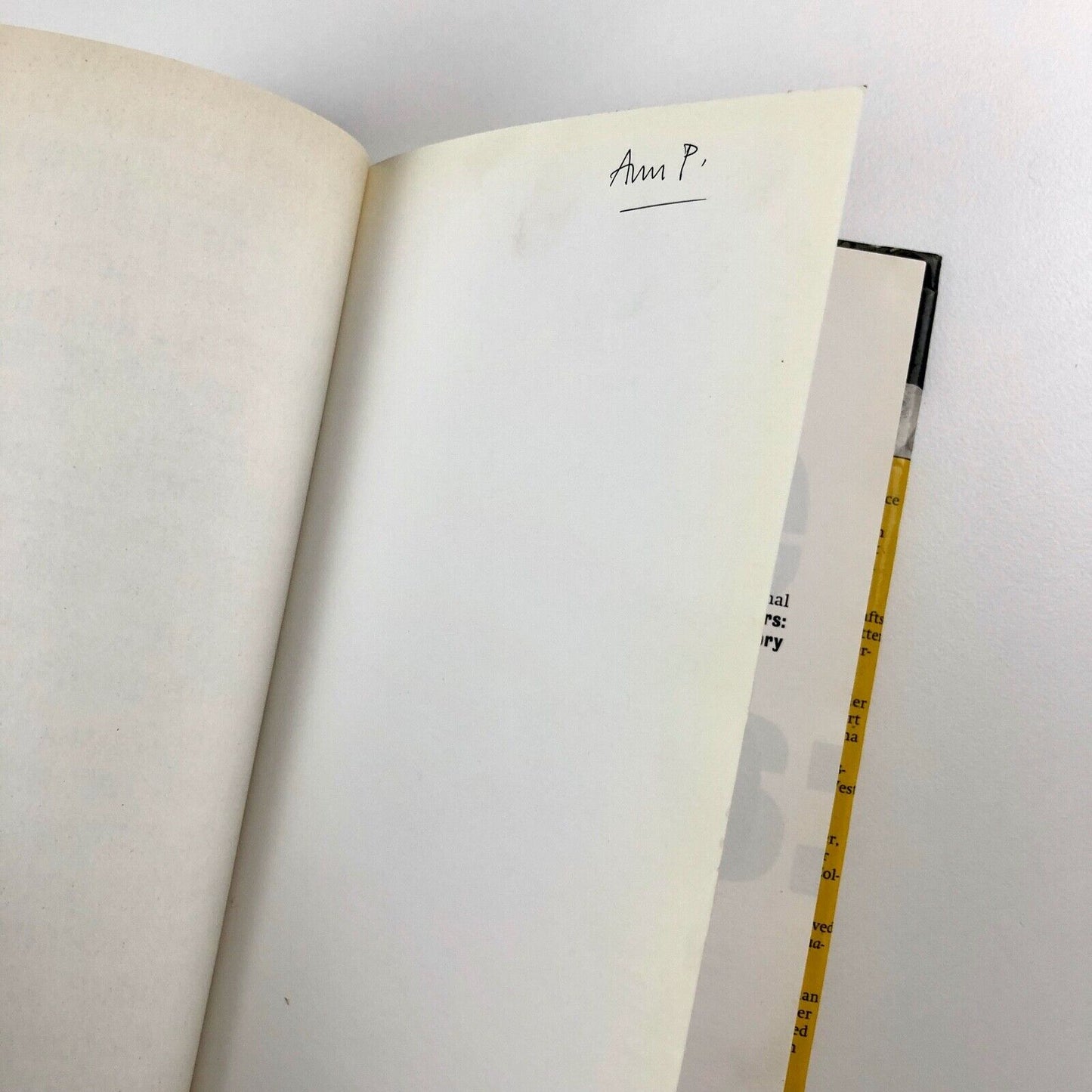 Rookledge’s International handbook of designers Ron Eason, Sarah Rookledge | Sarema Press, 1991 | First edition