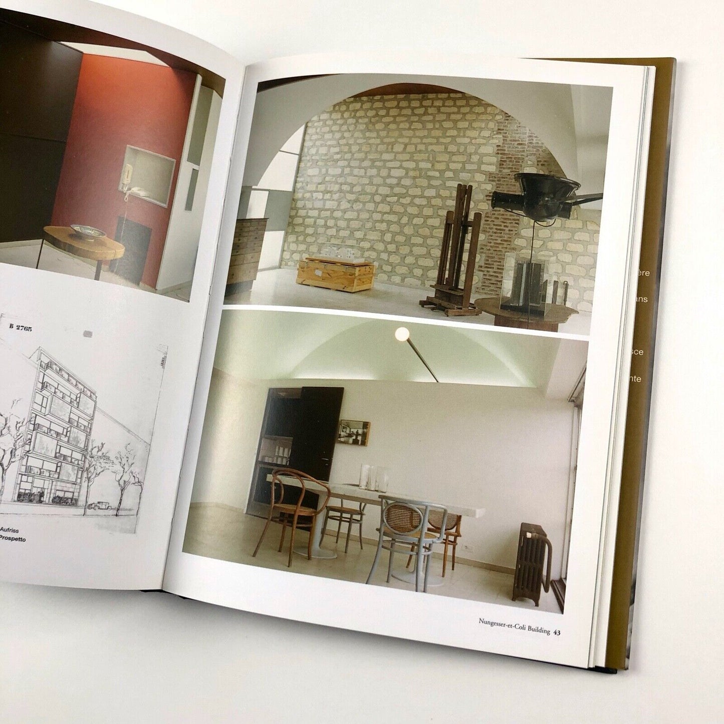 Le Corbusier | Edited by Paco Asensio | teNeues / LOFT Publications, 2003