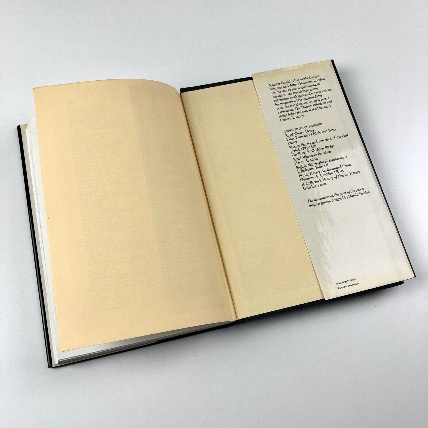 The Poole Potteries by Jennifer Hawkins | Barrie & Jenkins Ltd, 1980