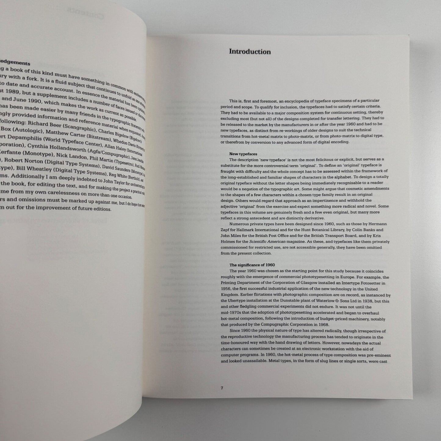 Modern Encyclopedia of Typefaces 1960–90 by Lawrence W. Wallis | Lund Humphries, 1990