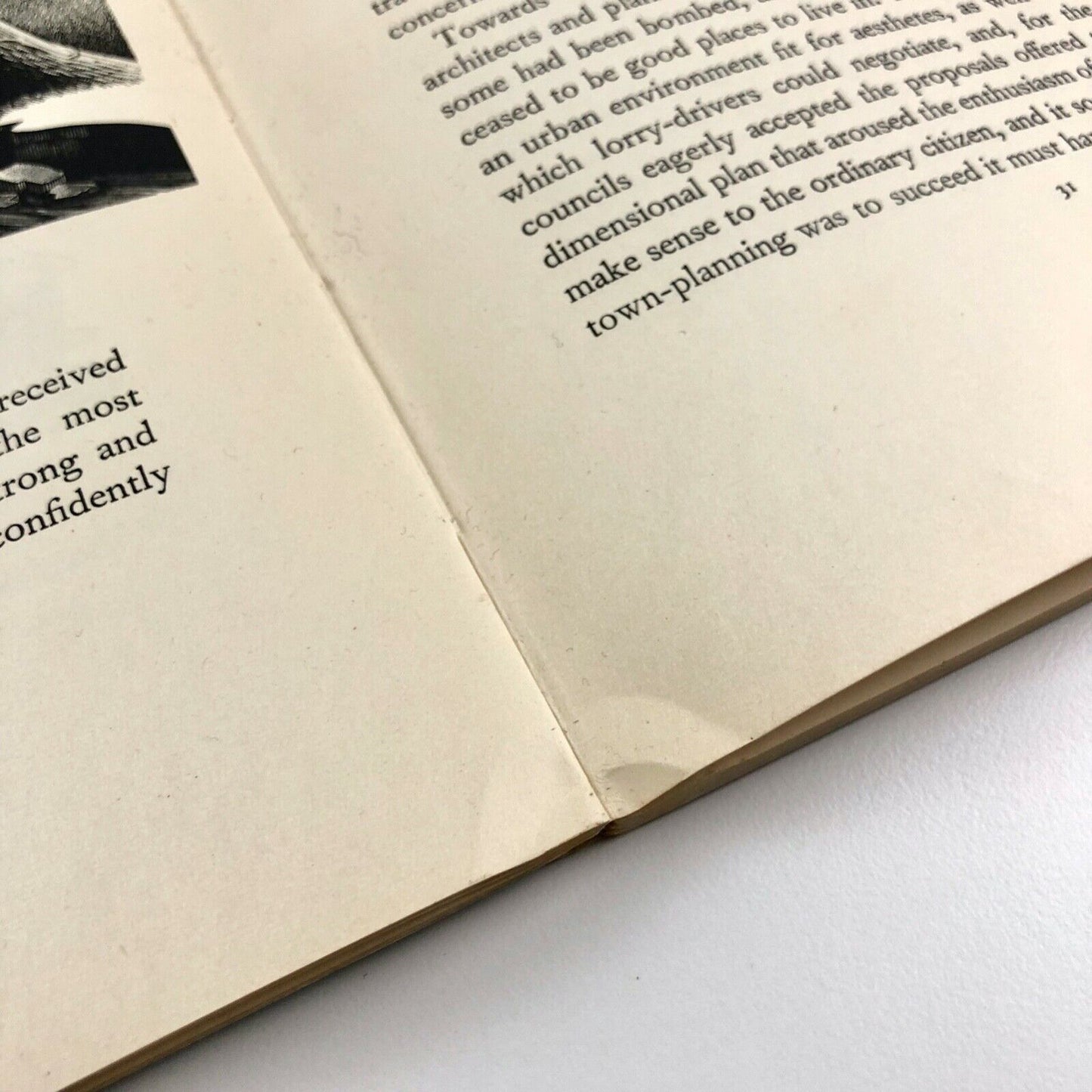 Image 8: A periodical of the Visual Arts, Summer 1952 includes Gordon Cullen, Henry Moore, George Mackley, Bernard Partridge | Art and Technics