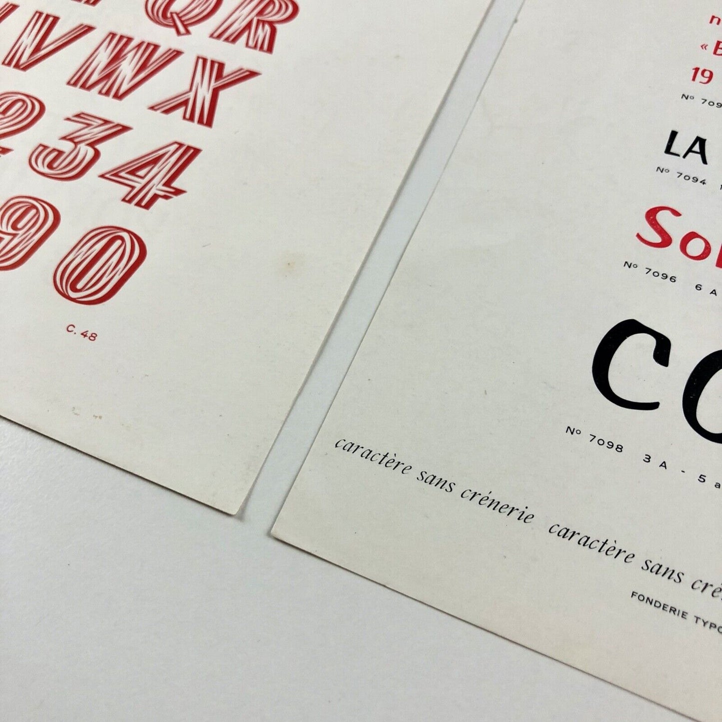 Flash and Psitt – 2 x type specimen sheets | Fonderie Typographique Française