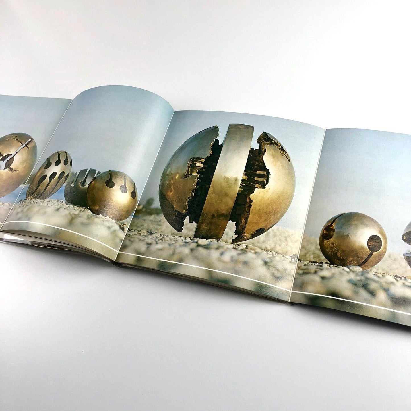 Arnaldo Pomodoro | Marlborough New London Gallery catalogue, 1968