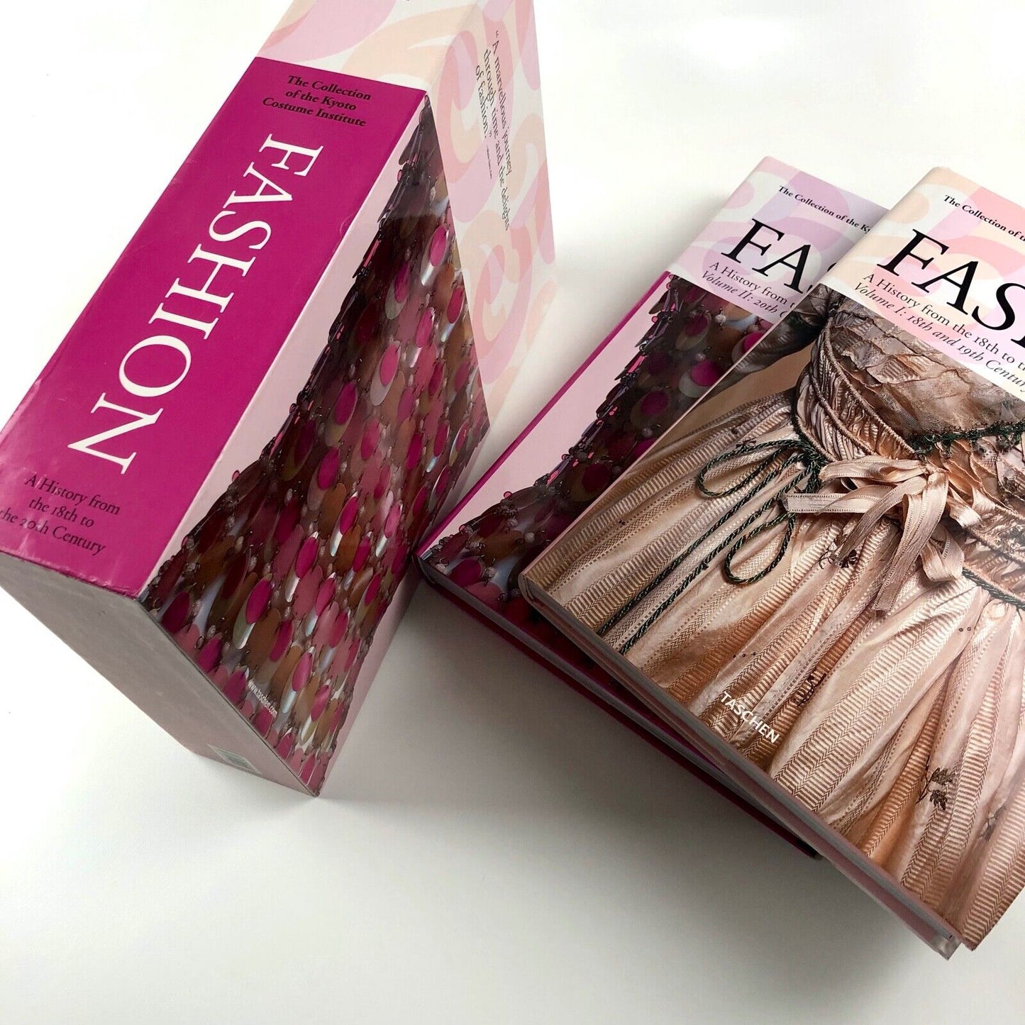 Fashion – The Collection of the Kyoto Costume Institute – Vols I & II | Taschen