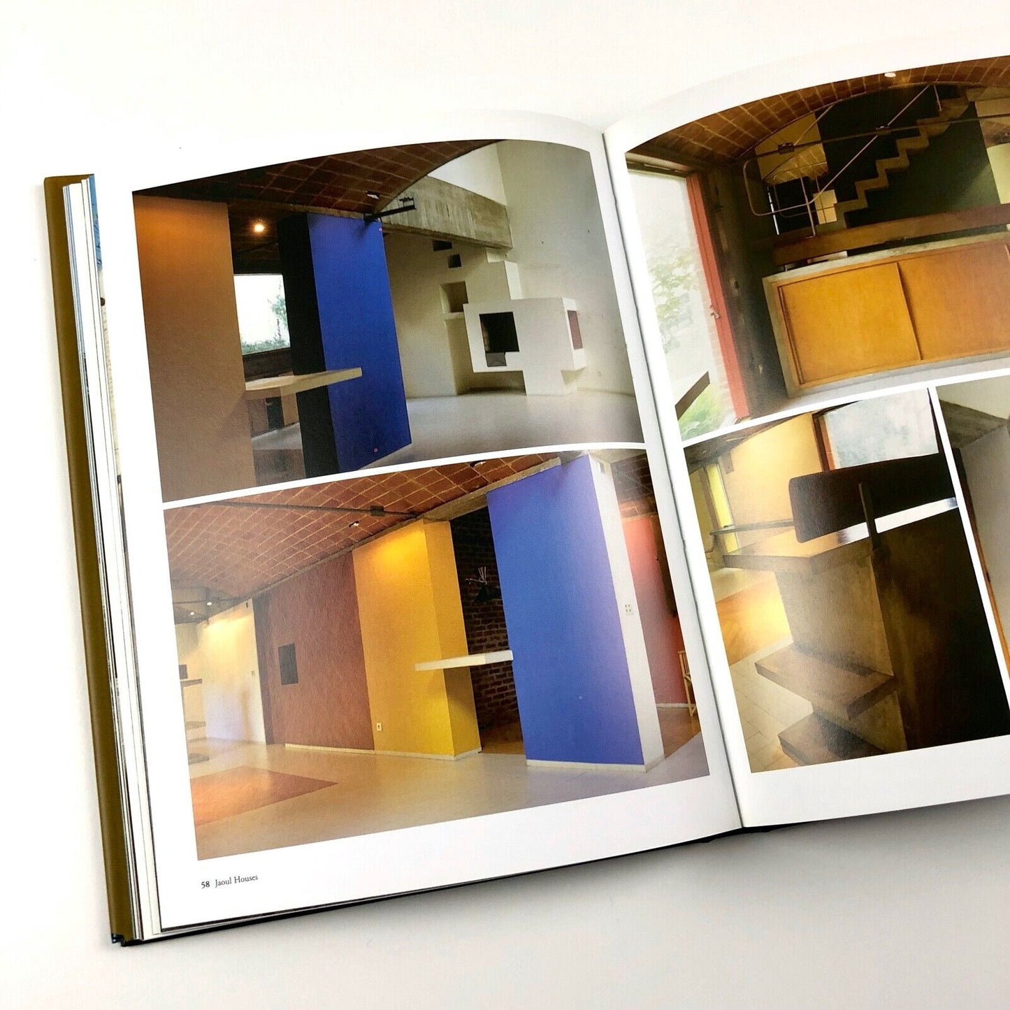 Le Corbusier | Edited by Paco Asensio | teNeues / LOFT Publications, 2003