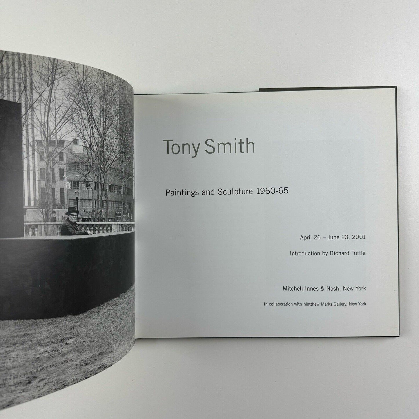 Tony Smith. Paintings and Sculpture 1960-65 | Exhibition catalogue | Mitchell-Inness & Nash New York, 2001