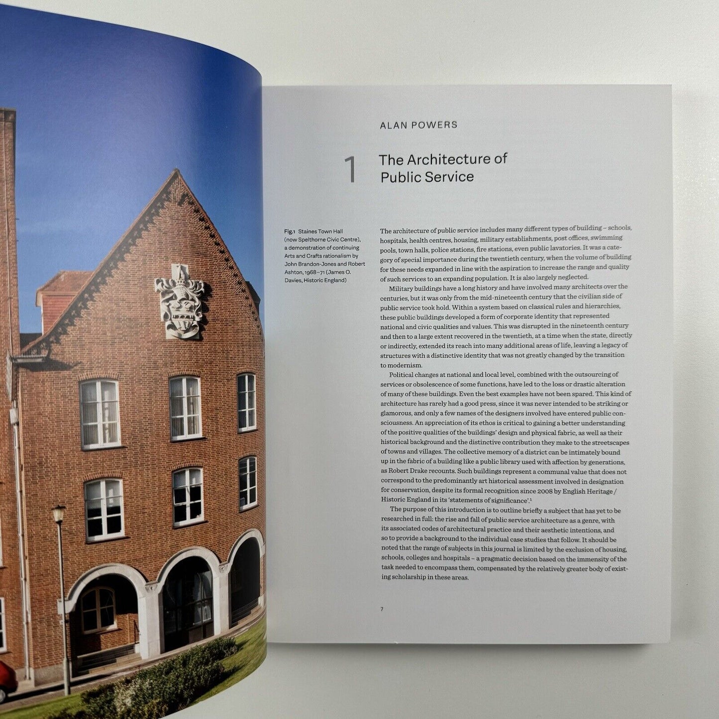 The Architecture of Public Service Twentieth Century Architecture 13 | edited by Elain Harwood and Alan Powers | Twentieth Century Society, 2018